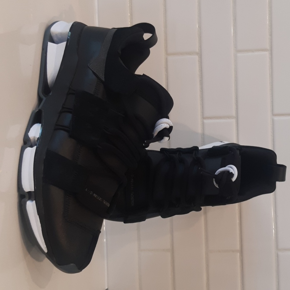 Rare  Adidas ultra boost 'twinstrike'